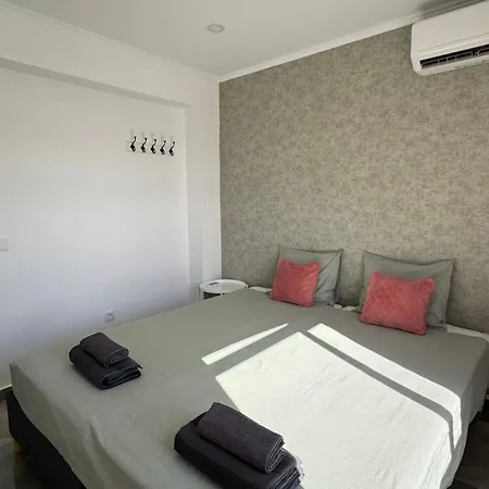 The Strip Oura Apartman