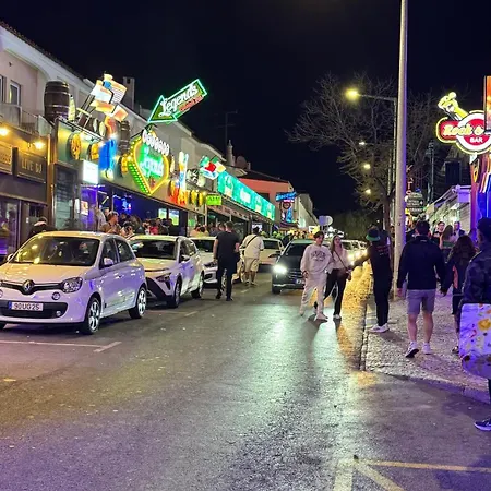 Διαμέρισμα The Strip Oura *