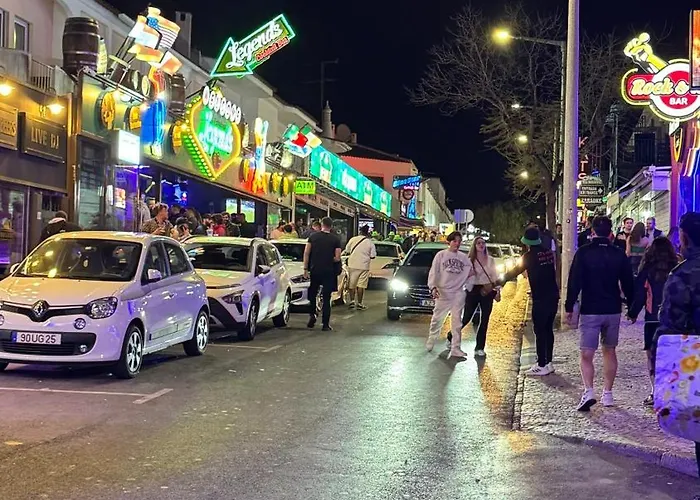 Apartman The Strip Oura *