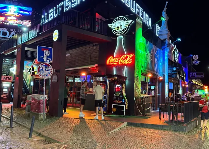 The Strip Oura *
