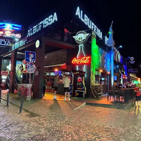 The Strip Oura *